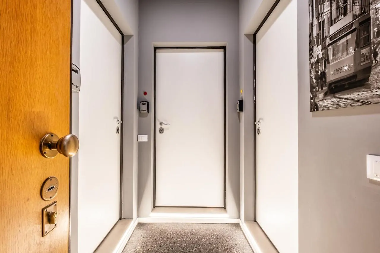 City Life House-Red San Siro & Duomo Apartment Milan 0*,