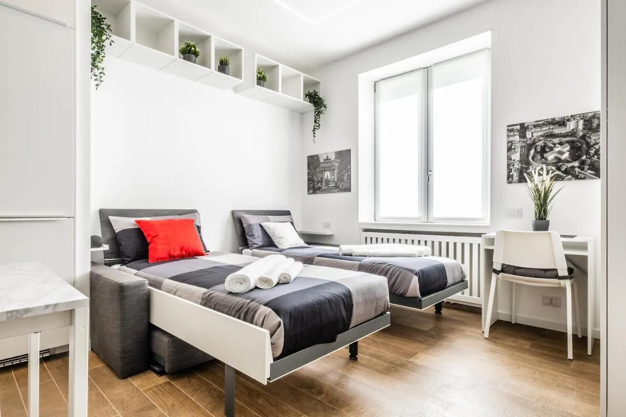 City Life House-Red San Siro & Duomo location